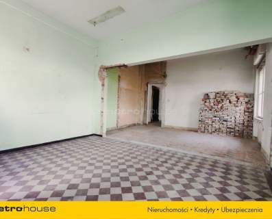 Duże mieszkanie na parterze dla miłośników kolei