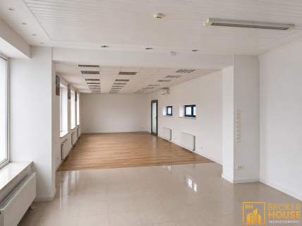 Lokal na wynajem 229m2 z witryną
