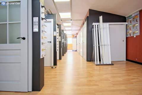 Budynek z działającym biznesem w centrum miasta BEZ PROWIZJI