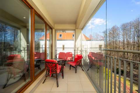 Apartament premium z ogrodem zimowym Niemcz