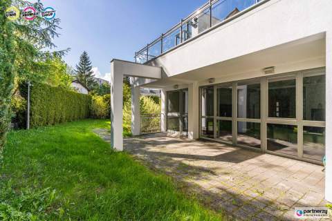 Dwupoziomowy apartament na zamkniętym osiedlu