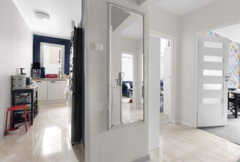 3 Pok Od Zaraz Rozkładowe Balkon Cicho