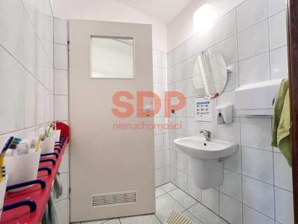 Gotowy lokal po przedszkolu z zapleczem sanitarnym 128,9 m2