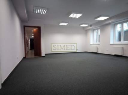Przedwojenna kamienica,niski parter,recepcja,cisza