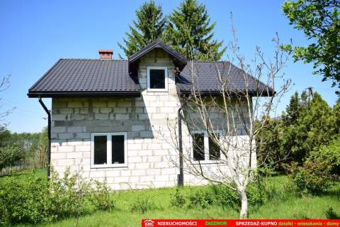 Dom do wykończenia graniczący z rz. Ciemięgą