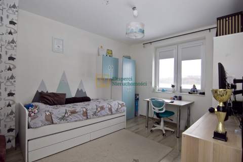 Szeregówka przy ul. Herbowej,120 m2, garaż w bryle