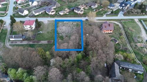 Duża, urokliwa działka budowlana 22 km od Kielc.