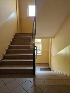 Apartamentowiec z 2013/63m2/3 pok/1 piętro/balkon