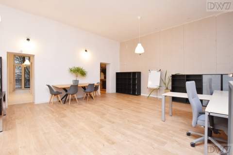 90 m2,2 pok,kuchnia,balkon,winda,ul.Bożego Ciała 9