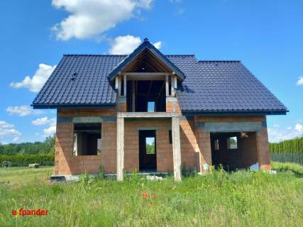 KROBIA DOM 158 M2 z garażem i dużą działką 1582 M2