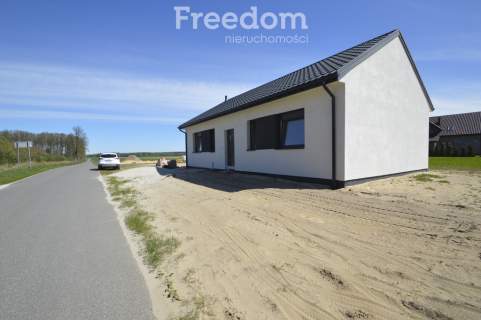 Nowy dom parterowy 82 m2, 4 pokoje w gm. Czastary