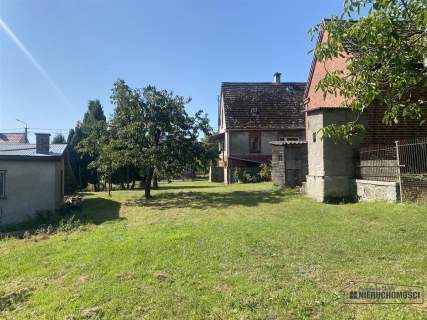 Dom w zabudowie bliźniaczej, duża działka 1,2802ha