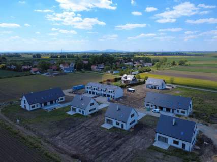 Bliźniak 5 pokoi na działce 510 m2 gotowy