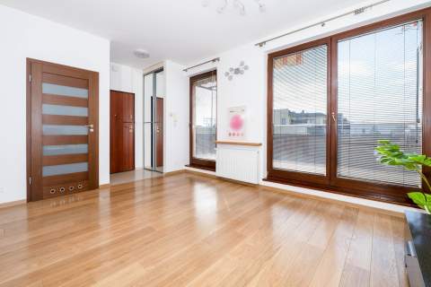 Apartament 82m2 z tarasem 15m2, garaż 17,2m2, komórka 6,7m2