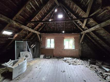 Dom do remontu na działce 39 arów 