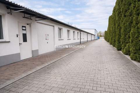 Pomieszczenia magazynowo - biurowe 325m2, Balice