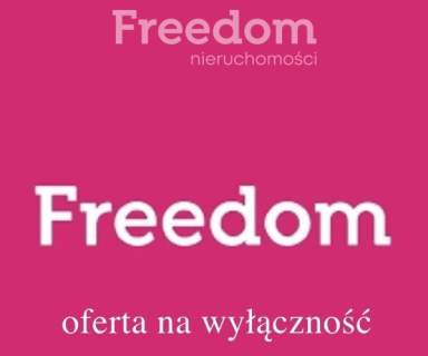 Duży budynek mieszkalny z garazem i magazynami