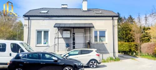 Dwa inwestycyjne budynki- świetny dojazd do W-wy