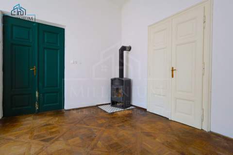 KLIMATYCZNY APARTAMENT JAROSŁAW 106,9m2 KAMIENICA
