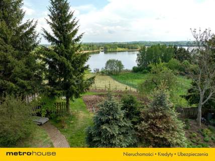 Przestronny dom z linią brzegową jeziora Blanki