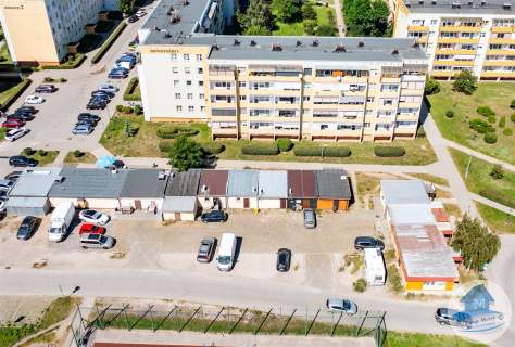 Atrakcyjny lokal po remoncie   26 m duża witryna