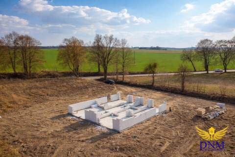 Dom w zabudowie bliźniaczej z garażem 109 m2 działka 515 m2 Zb