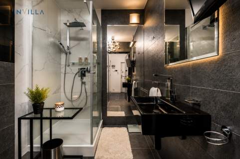 Penthouse na dachu z tarasem w sercu Powiśla