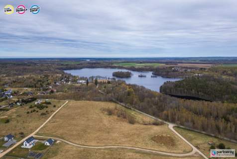 Działka nad Jeziorem Salino