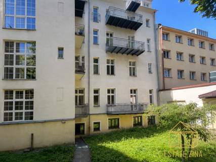 Klimatyczne mieszkanie w kamienicy blisko Rynku