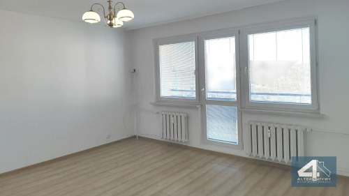 3 pokoje/ po remoncie/nowe drzwi