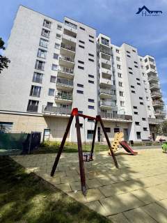 2012 r. Kawalerka Garaż Balkon Do odświeżenia 