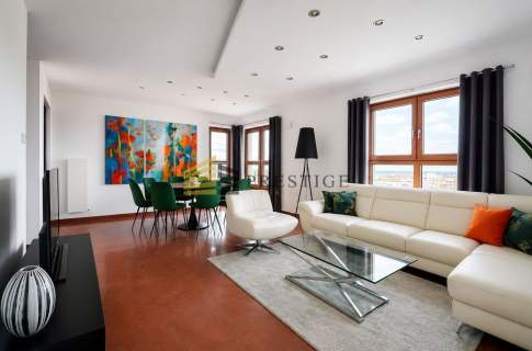 Luxury Apartment Big Terrace Garage Included 