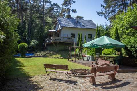 Dom przy lesie 1221 m działka 2 domki gościnne