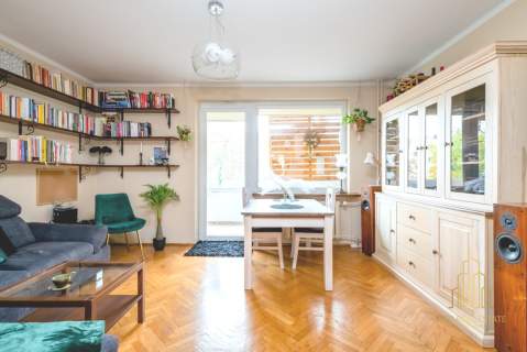  Trzy pokoje ul.Ciepła 2 piętro balkon parking