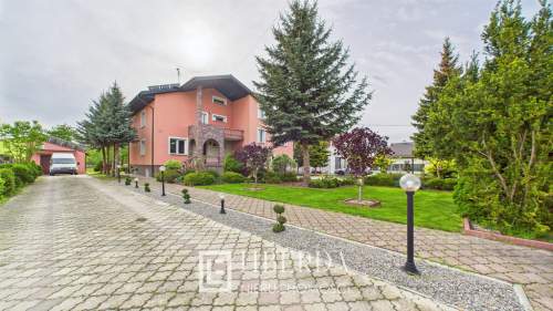 Dom wolnostojący, 8 pokoi, niski koszt utrzymania