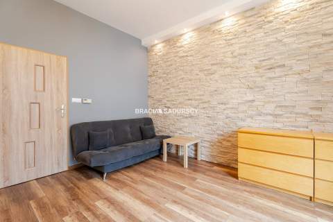 2pok 43 m2 atresole 20 min spacerem od Rynku