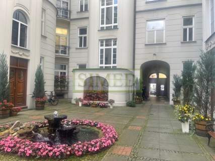 Przedwojenna kamienica,dostęp24h,recepcja,cicho