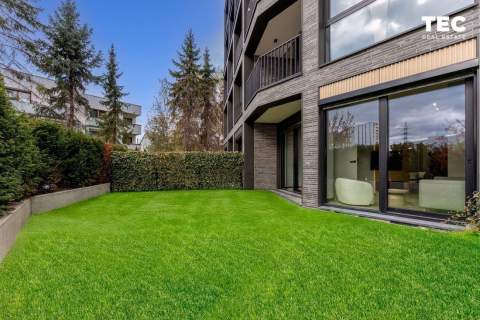 Duży ogród 50 m2, Wykończone i wyposażone