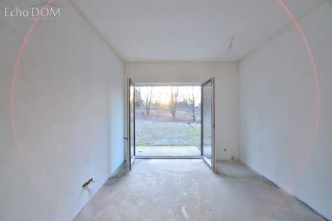 3 POKOJE OGRÓDEK 2x m-ce postojowe LIBERTÓW