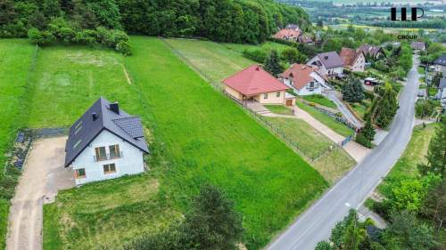 Inwestycyjna działka budowlana z widokiem