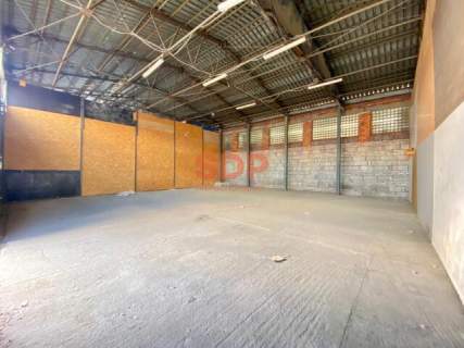 Magazyn 170 m2 na wynajem ul. Karmelkowa