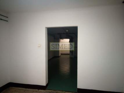 Piwnica,bez windy,dostęp24h,ochrona,strefa dostaw