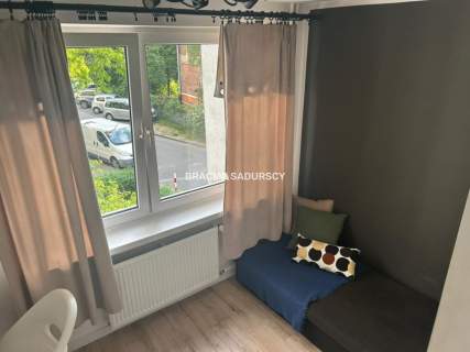 5 pokoi 58 m Balkon Prądnik Czerwony