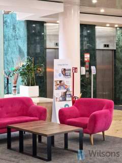 Gotowe biuro do pracy Centrum Internet, serwis