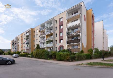Przestronne 4 pokoje z balkonem -duży potencjał