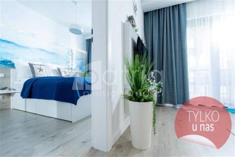 Apartament nad morzem- taras, garaż 