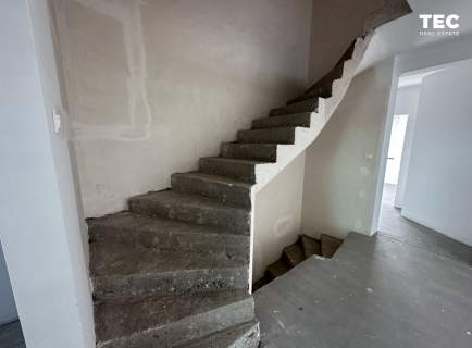 Dom 295 m dla rodziny wielopokoleniowej Zerwa