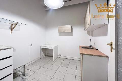 Lokal do wynajęcia 93m2, witryna, ruch pieszych, praga