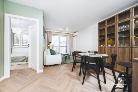 Klimatyzowany apartament z balkonem, Bronowice