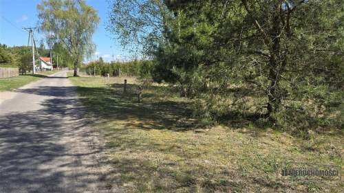 Działka nad Jeziorem Sarcze